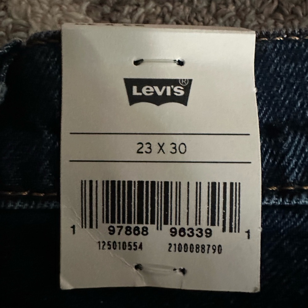 NWT Levi’s 501 Original 23 X 30 - Picture 4 of 5